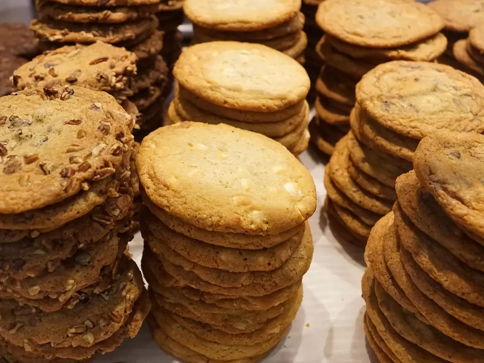 Biscuits & Cakes for sale